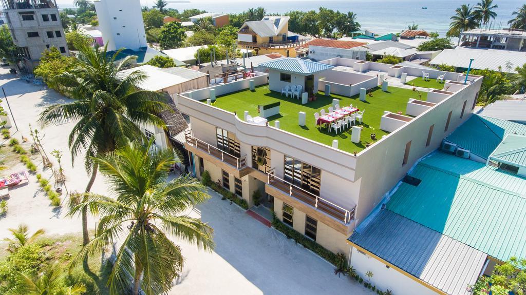 White Sand Lodge Maafushi Bagian luar foto